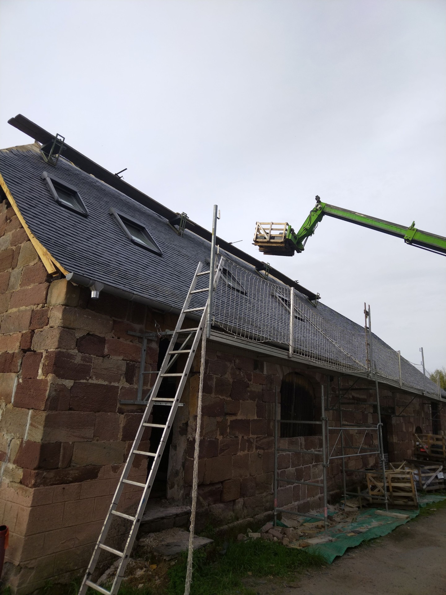 grange ardoise d'Espagne et Velux