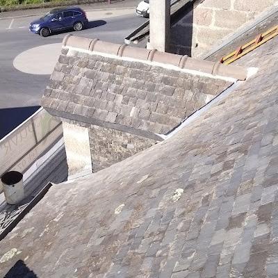 #Lucarne ardoise reconditionnée de Corrèze